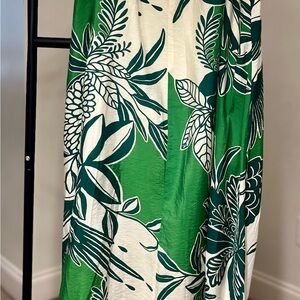 MELLODAY Green and White Patterned Skirt